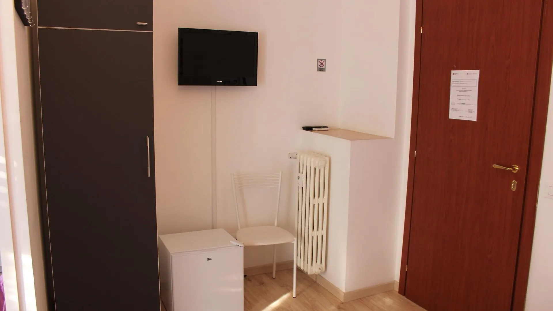 Bed & Breakfast Damiani & Sister Guesthouse
