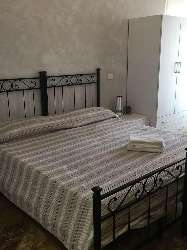 Bed & Breakfast Damiani & Sister Guesthouse