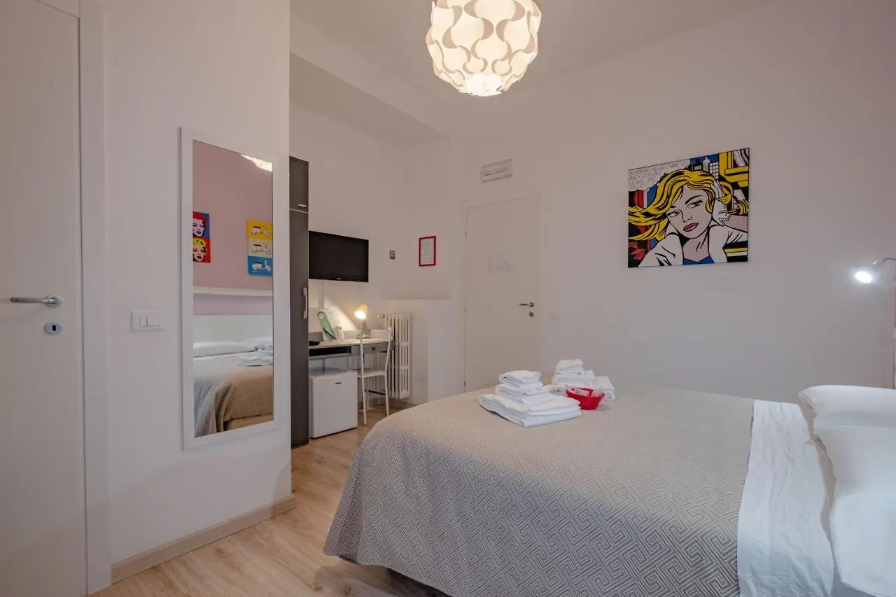 Damiani & Sister Guesthouse 2*, Rome Italy