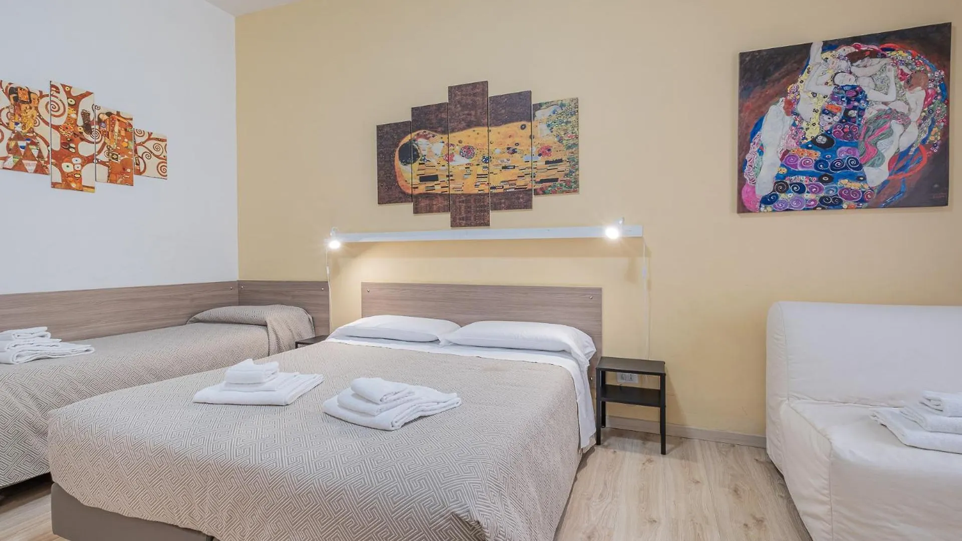 Damiani & Sister Guesthouse 2*, Rome Italy