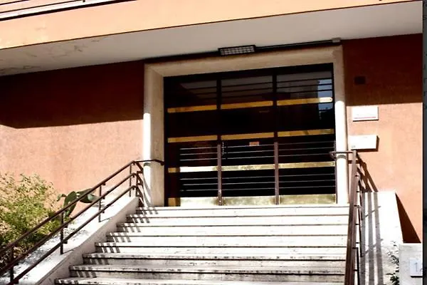 Damiani & Sister Guesthouse 2*, Rome